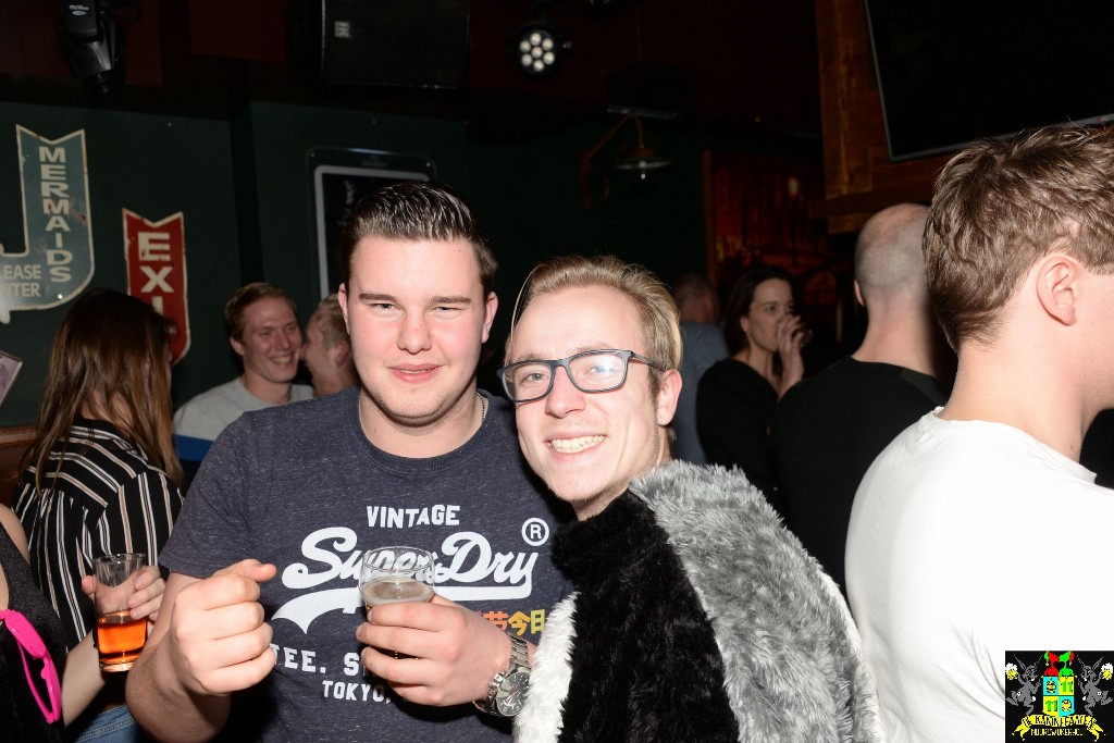 ../Images/Opwarm Feestje Carnaval 052.jpg